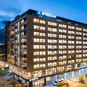 5* Hotel Wyndham